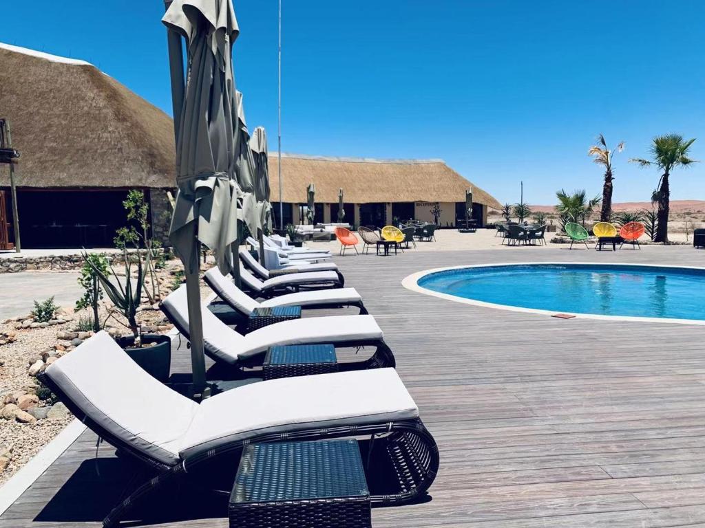 スイミングプール