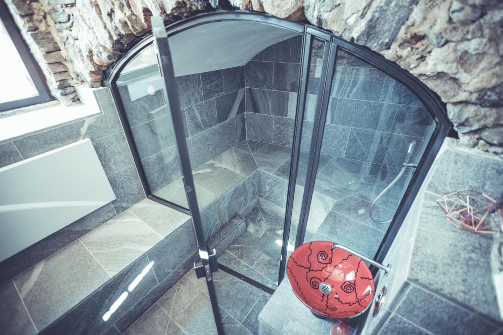 Steamroom