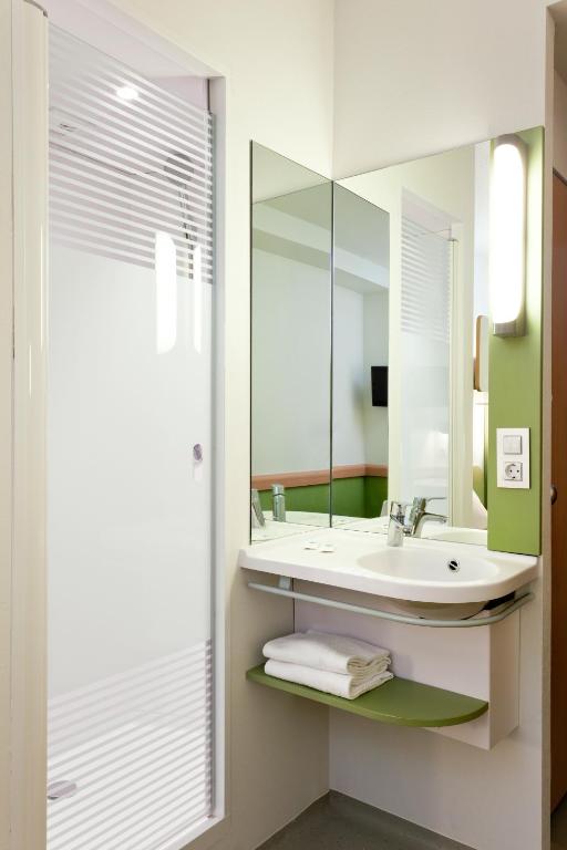 ibis budget Bilbao Arrigorriaga photo