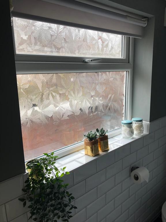 3. Stylish Private Double Room Near Manchester City Centre photo
