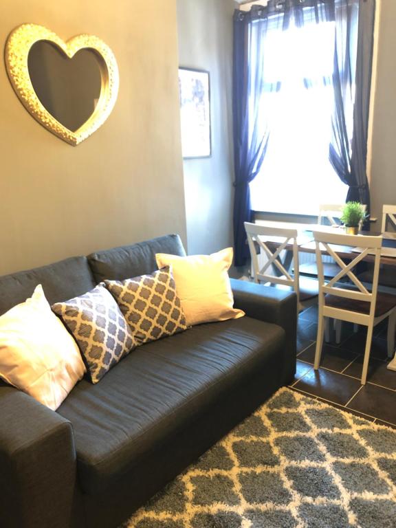 3. Stylish Private Double Room Near Manchester City Centre photo