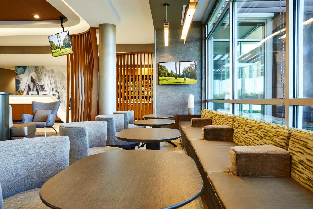 SpringHill Suites by Marriott Springfield North photo