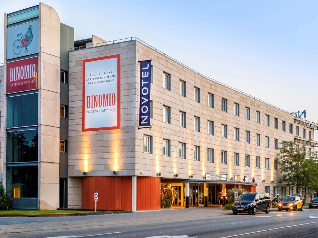ノボテル バルセロナ コルネーリャ ホテル (Novotel Barcelona Cornella Hotel) 外観