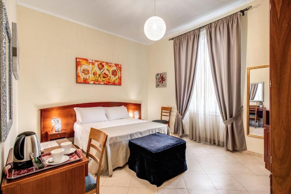 Residenza Praetoria — Hotel in Rome