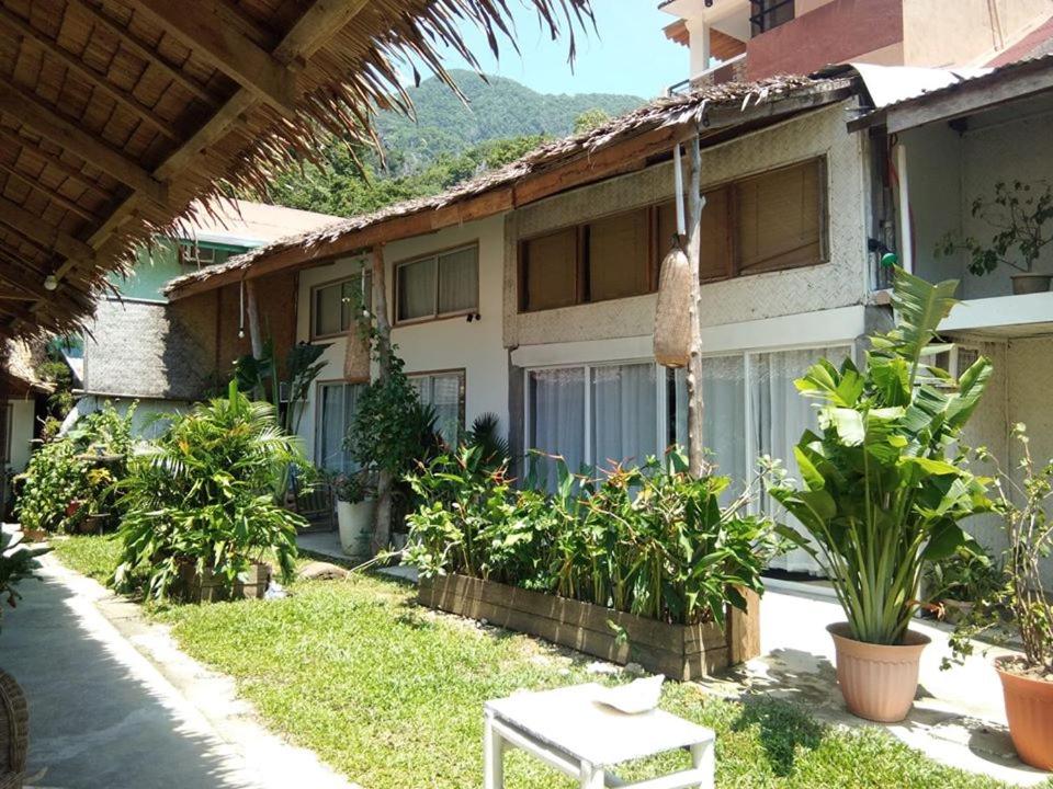 Garden loft 90sqm in the heart of El Nido- 2 bedrooms 전경