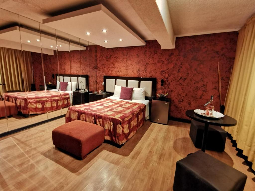 Fantasy Suites - 2