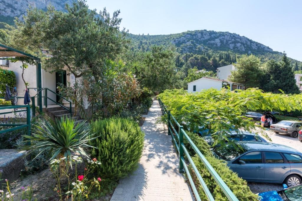 Apartments Magic - 150 m from beach — Hotel in Klek