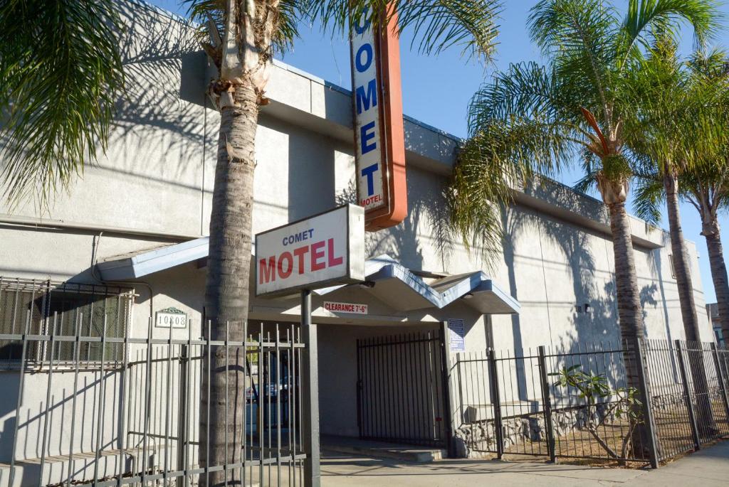 Comet Motel photo