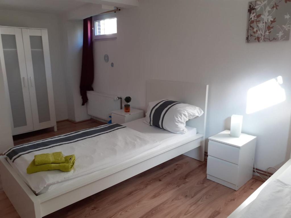 Souterrain Apartment Laatzen photo