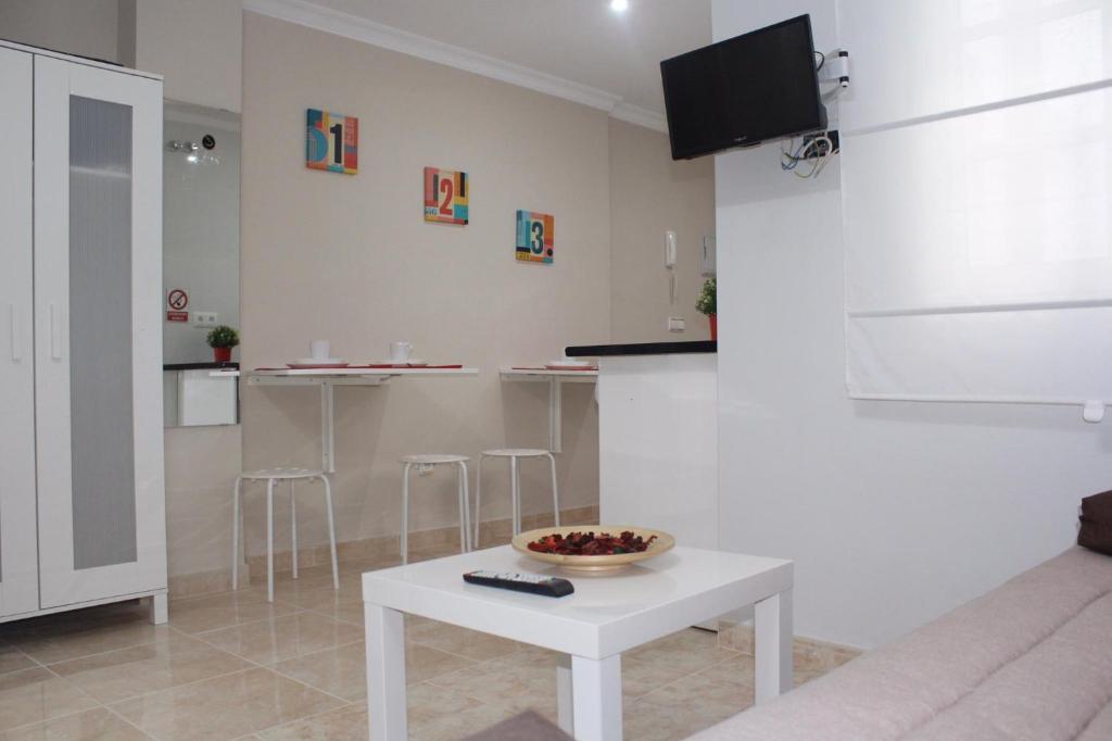 Nice and New Studio very close to the city center 2ºA - 3