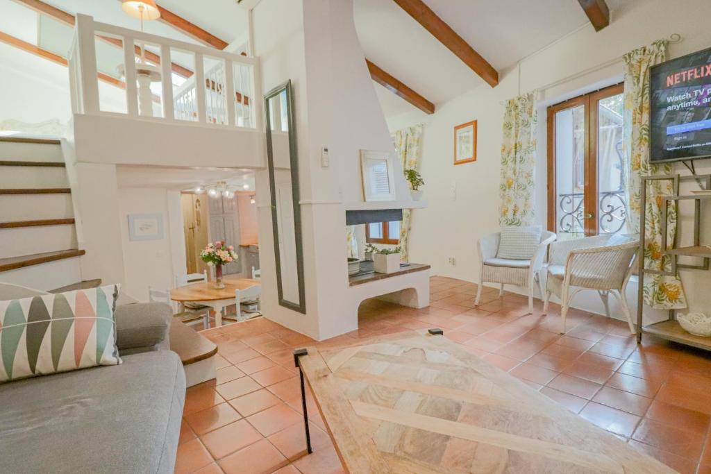 Duplex au coeur du vieil Antibes - 2