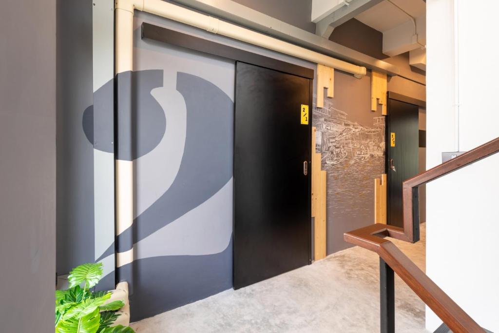 LOBSUEK Hostel หลบศึก โฮสเทล photo