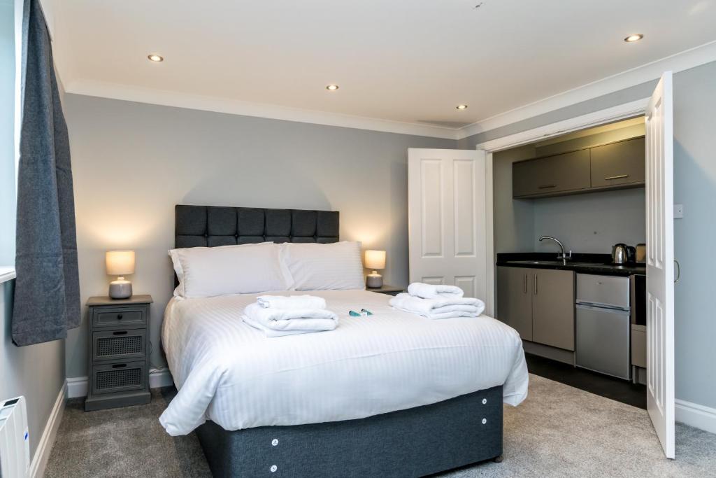 City Apartments - Sycamore Place photo