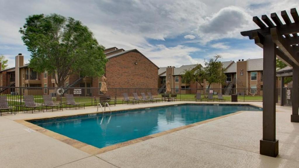 Relaxing Suite in the Heart of Midland photo