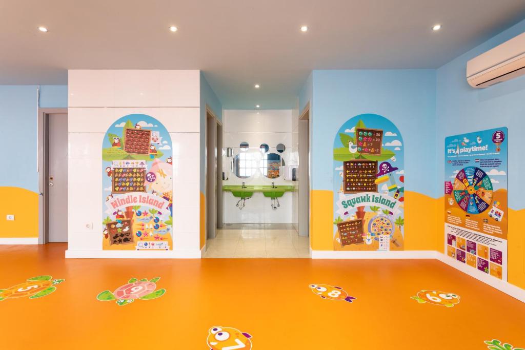Globales Tamaimo Tropical — Attractions for children in Puerto de Santiago, Canary Islands