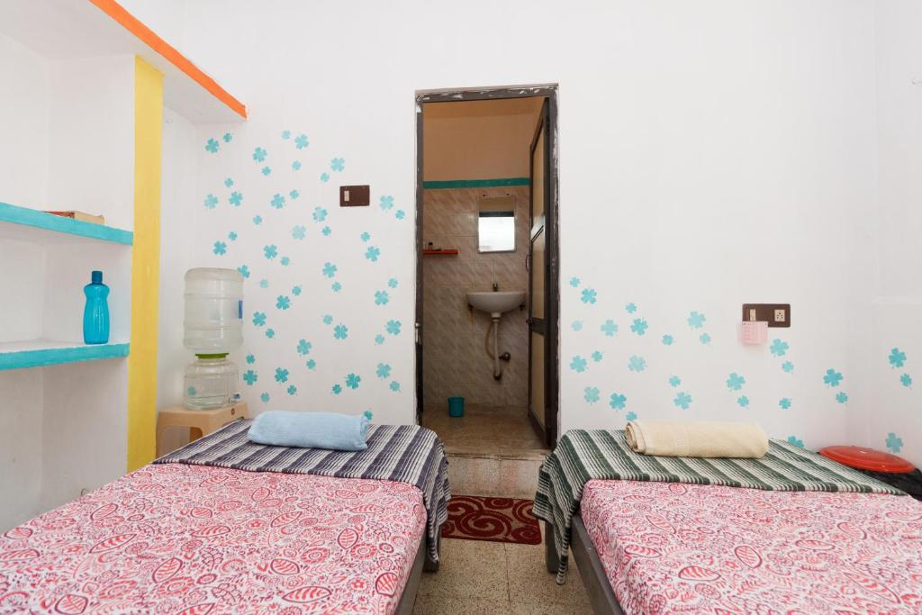 Shaman House photo