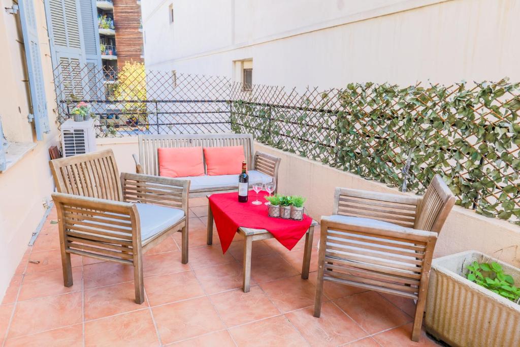CARRE D'OR TERRACE AP4015 NICE by Riviera Holiday Homes - 3