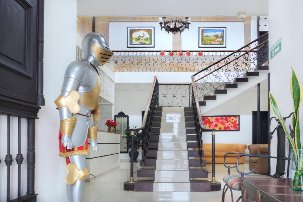 Hotel Colonial Plaza - 1