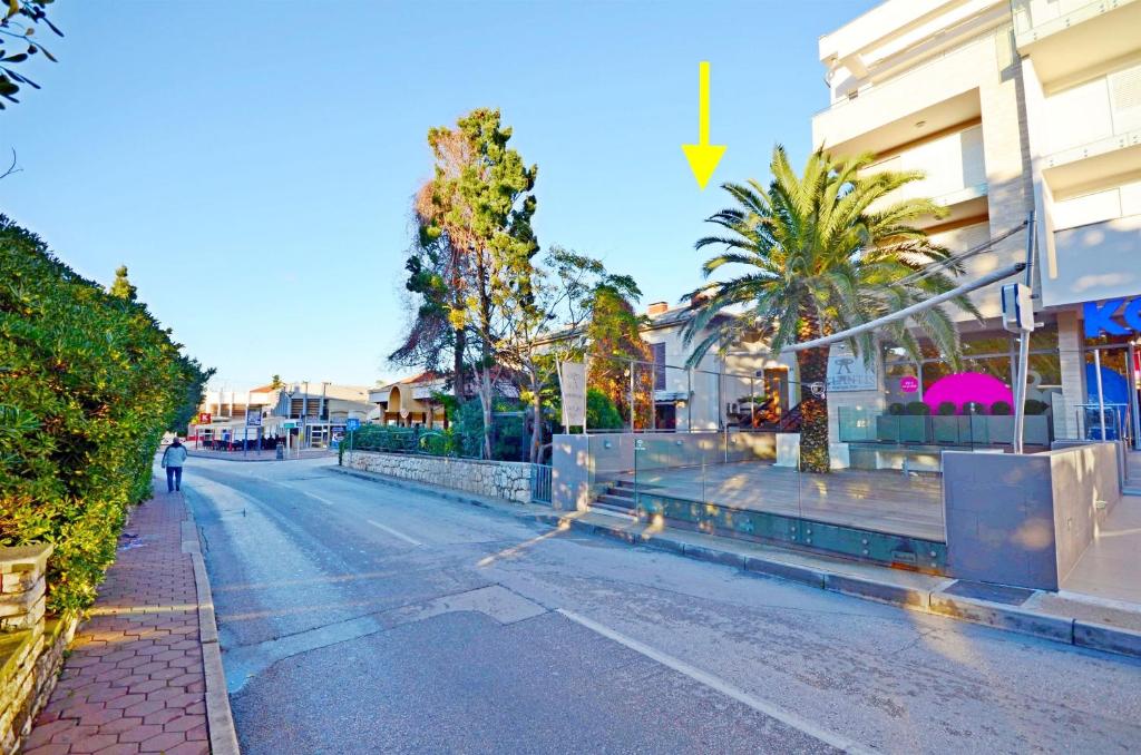 Apartment and Rooms Biserka, Novalja