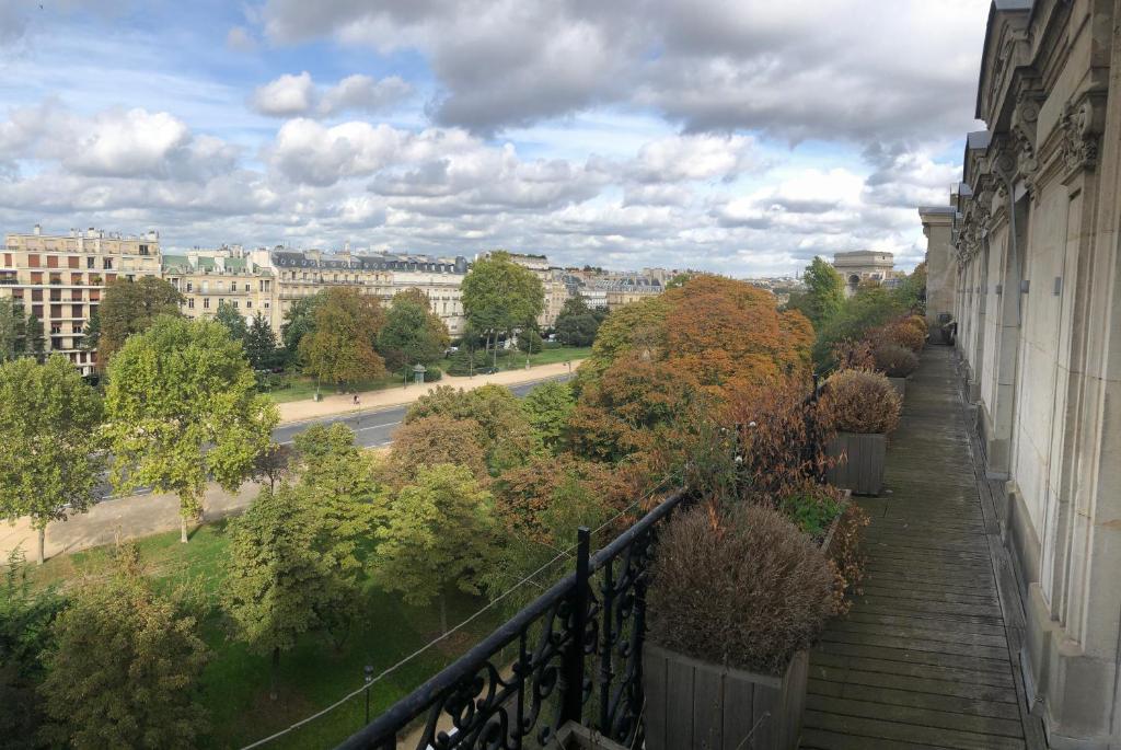 ARC DE TRIOMPHE PALACE 252m2 WITH TERRACES photo