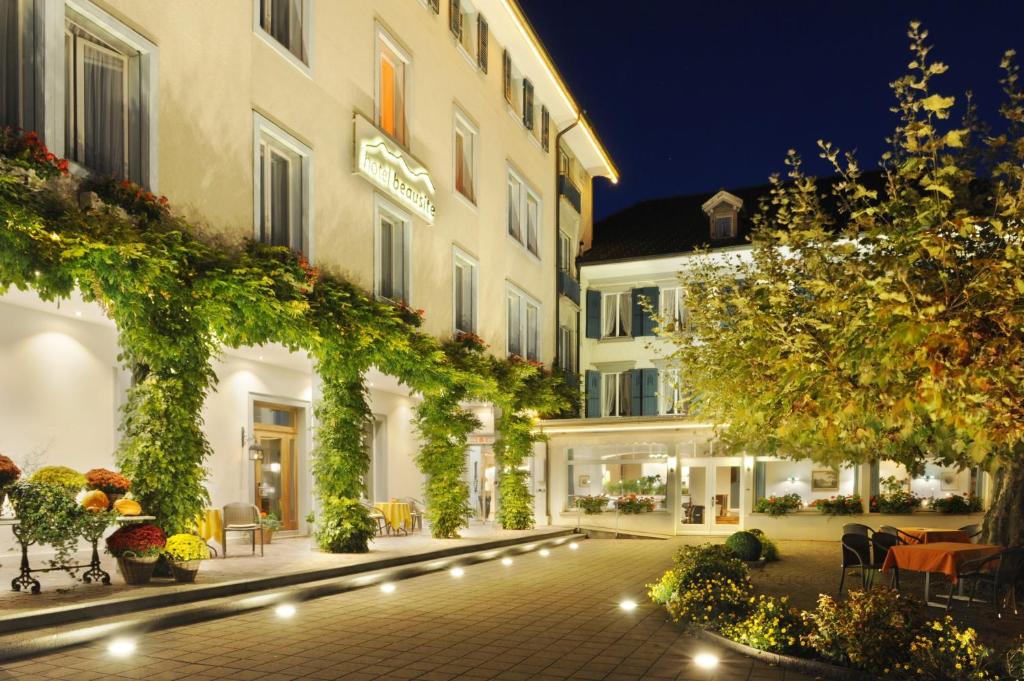 Hotel Beausite — Hotel building in Unterseen, Bern