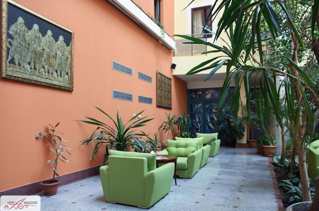 Ararat Hotel Photo 8