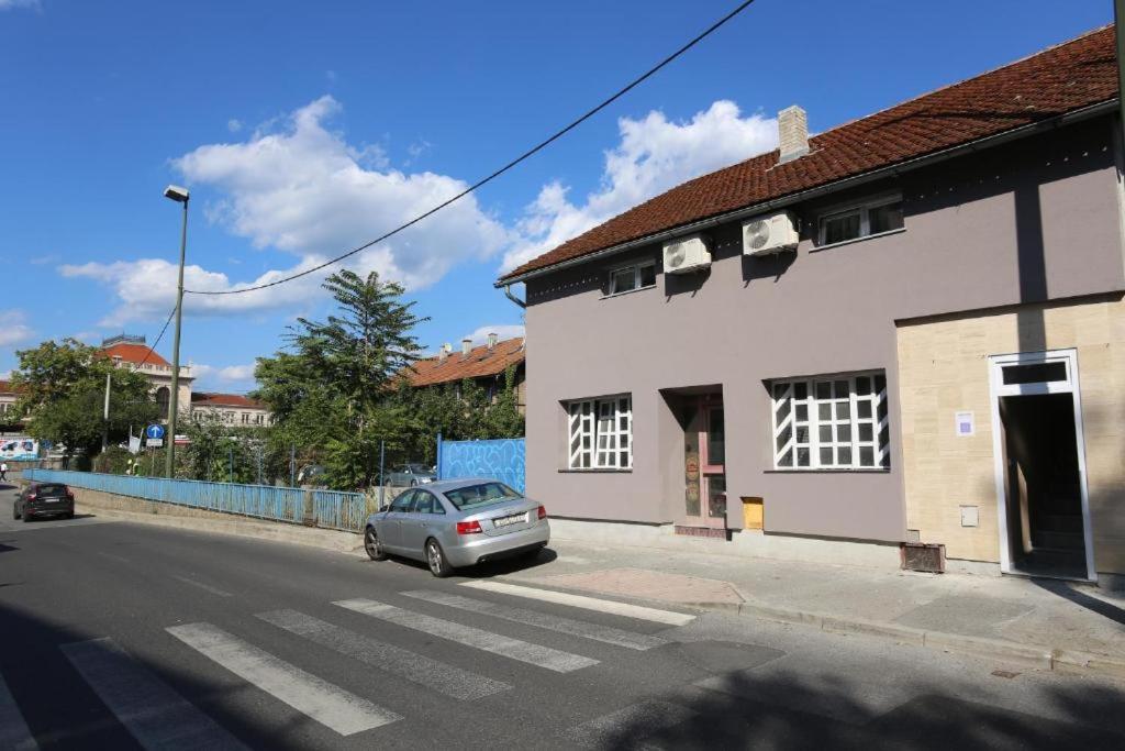 Apartments Rooms PAROMLIN CENTAR photo