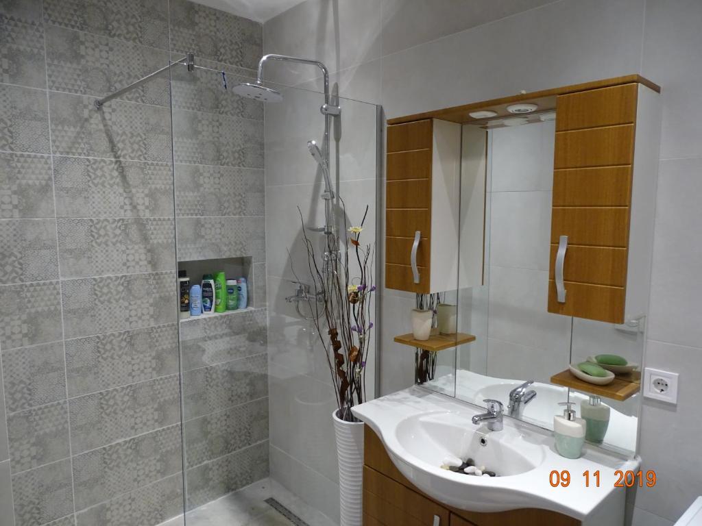 ORA-PRN,cosy apartment in the city center photo