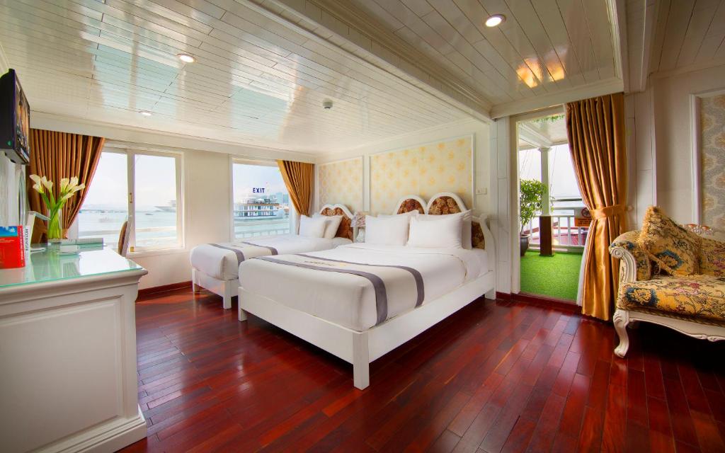 Signature Halong Cruise