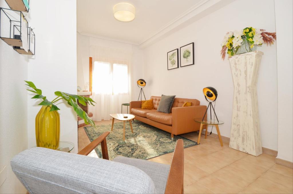 Punta Prima Pleasure with private parking in a gated community close to the beach - 5