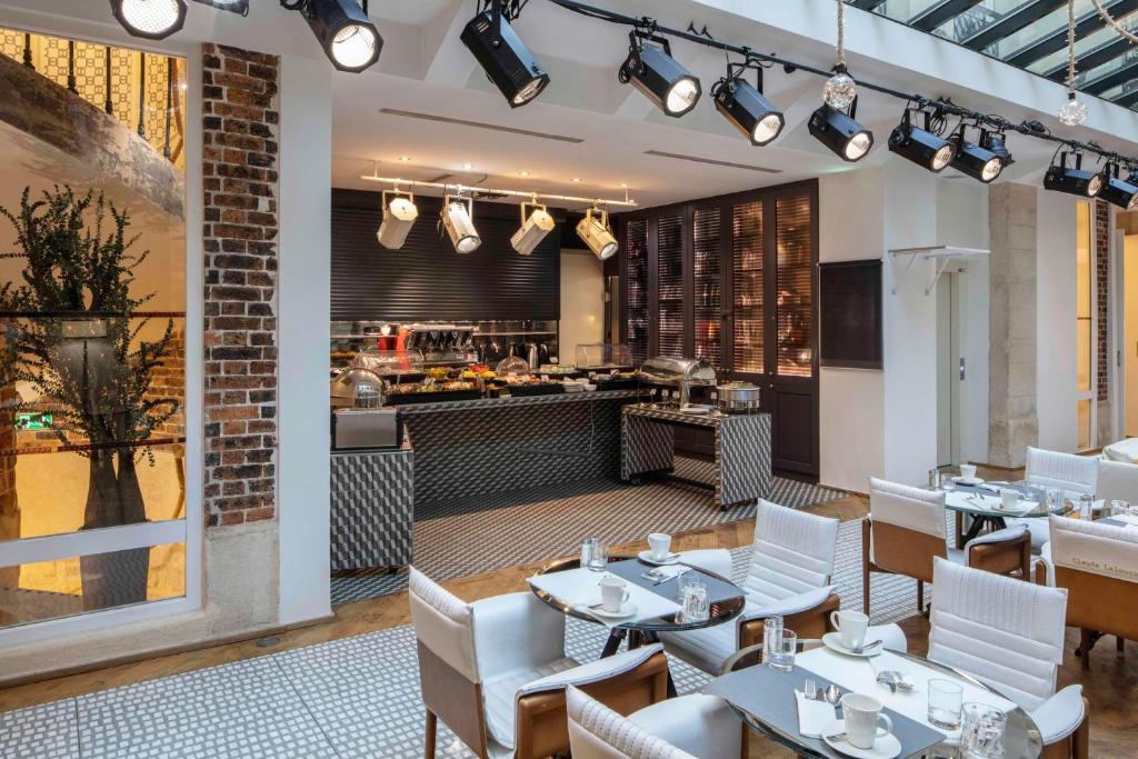 ル 123 セバストポール アストテル - Dining image