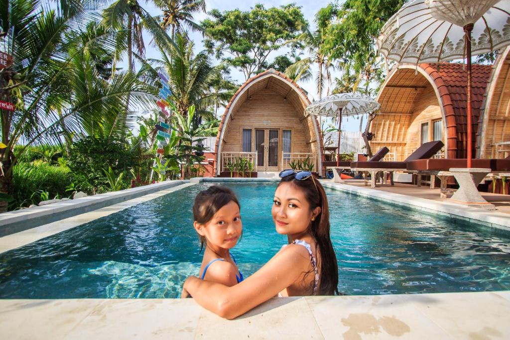 スイミングプール