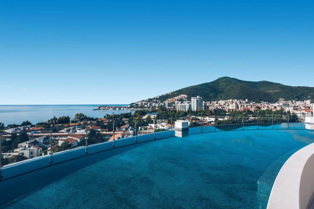 Iberostar Slavija — Hotel in Budva