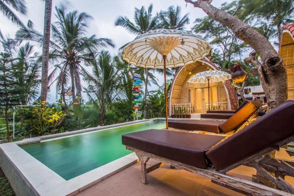 スイミングプール