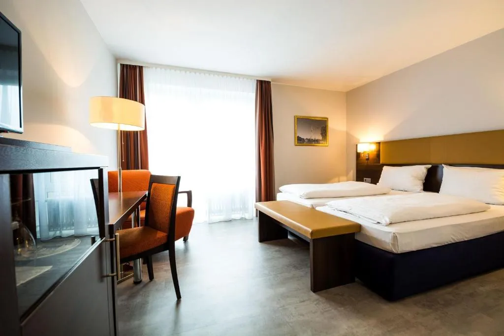 domus Hotel, Hotel in München