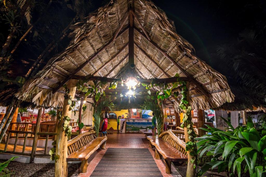 카리블루 비치 앤 정글 리조트