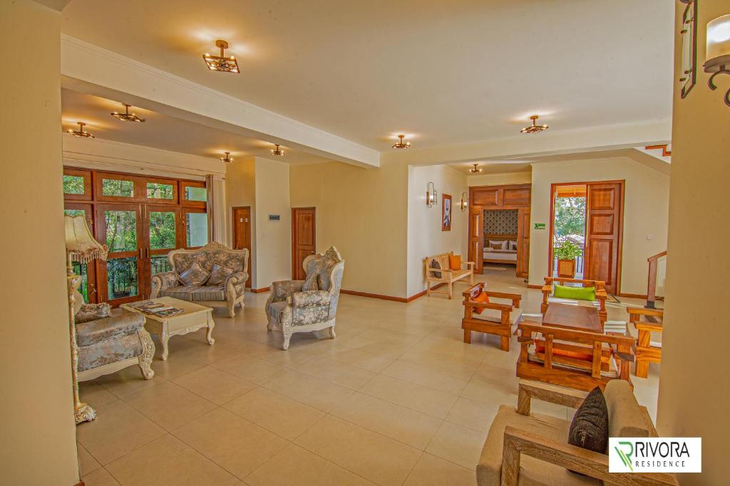 Shared lounge/TV area