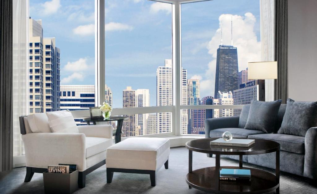 Trump International Hotel & Tower Chicago Photo 34