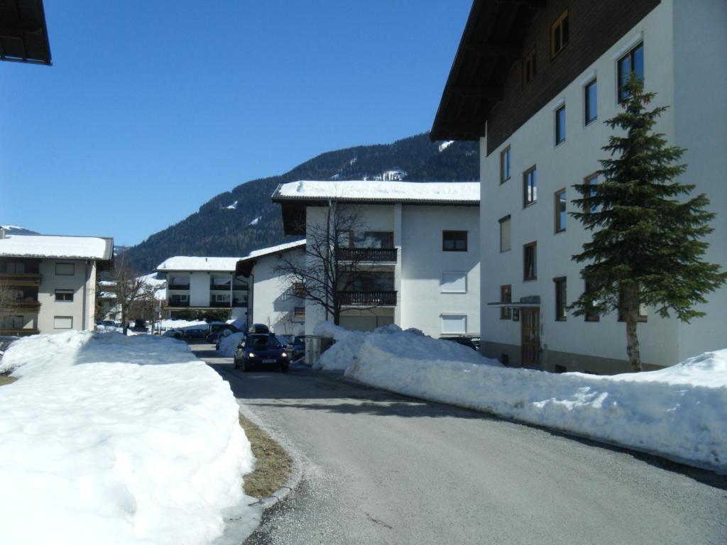 Wohnanlage Hinterfeldweg "Summer Jokercard" included photo