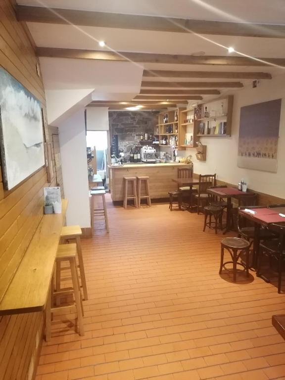 Hostal Forest photo