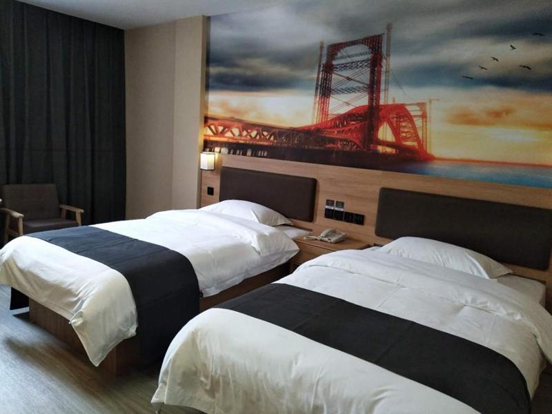 Thank Inn Plus Hotel Anhui Chizhou Jiuhuashan Scenic Area Yonghua Road photo