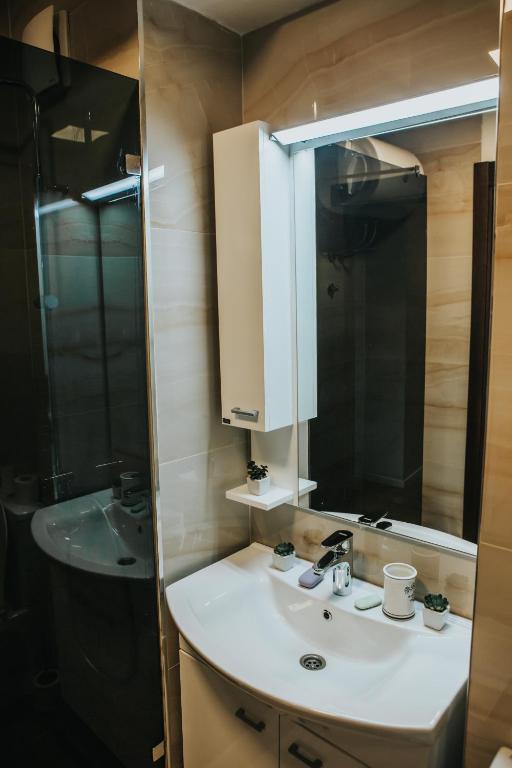 Safir apartment photo