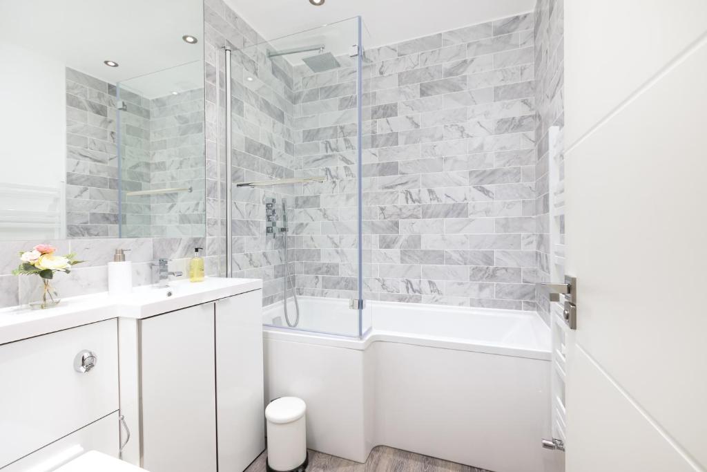 Reading Kings Road Lodge by Creatick Apartments photo