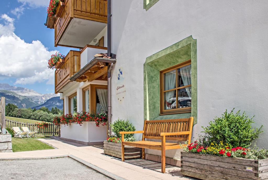 Exterior view, Hotel Garni La Soldanella in Madonna di Campiglio