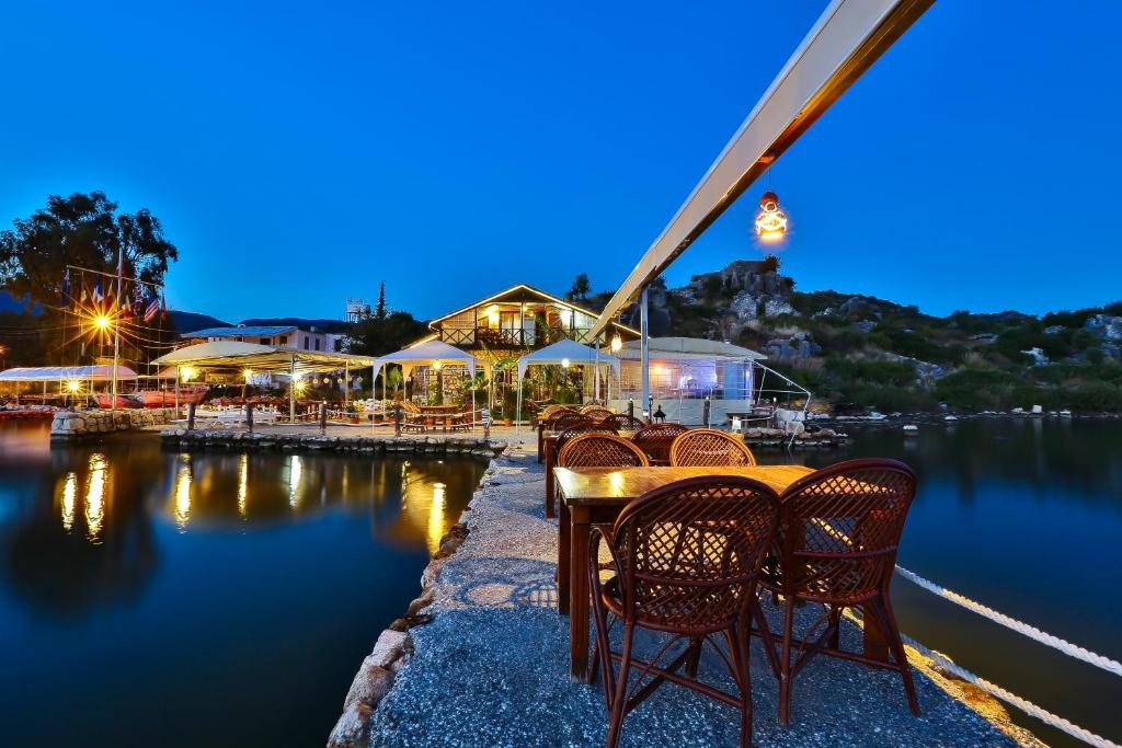 Kekova Theimussa — Hotel in Kas