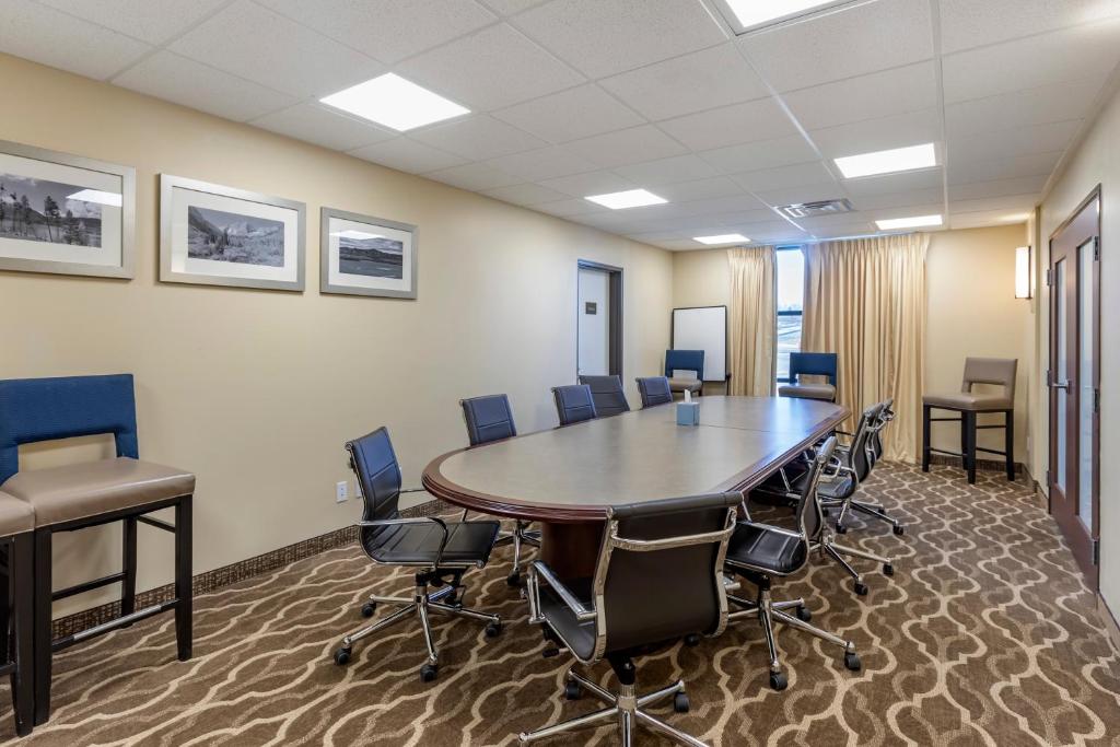 MainStay Suites for Business Travel