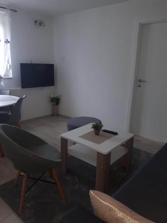 Apartman KIWI in a quite central area - 5