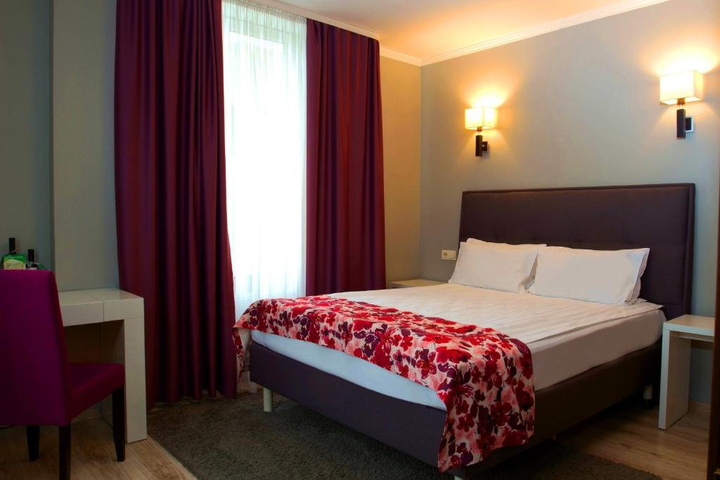 City Park Hotel photo