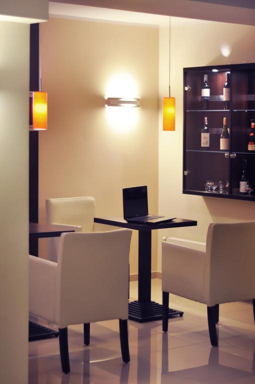 Hotel Pojezierze photo