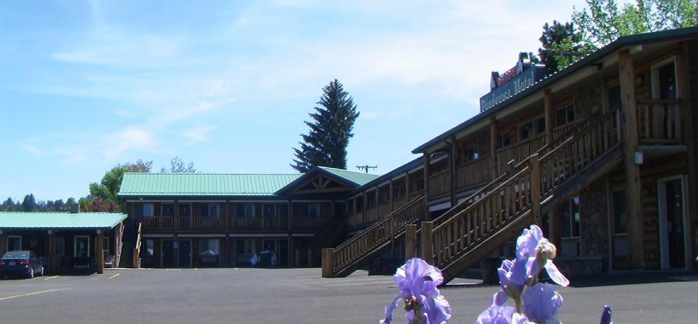 Ponderosa Motel photo